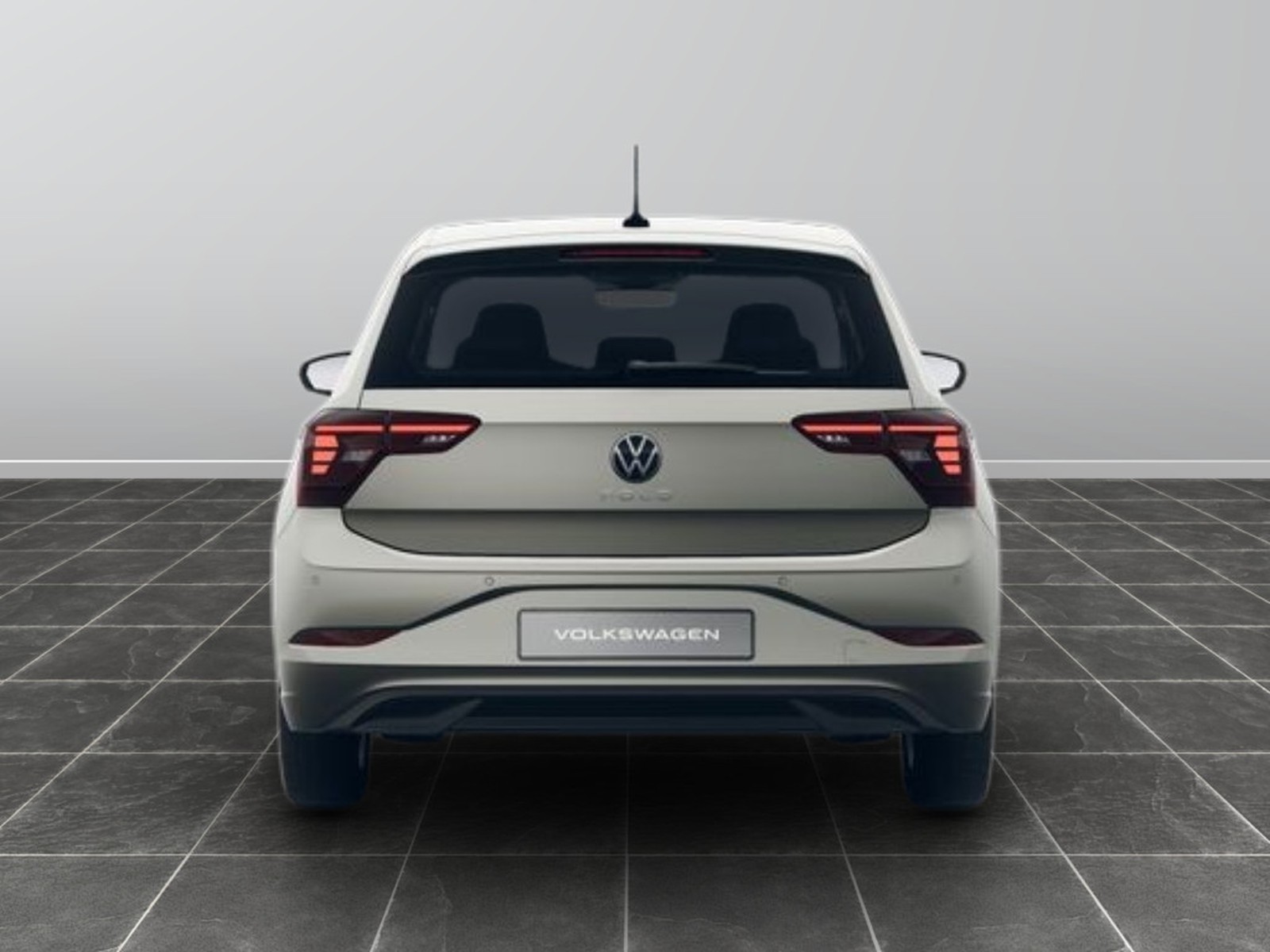 6 - Volkswagen Polo 1.0 tsi 95cv edition plus