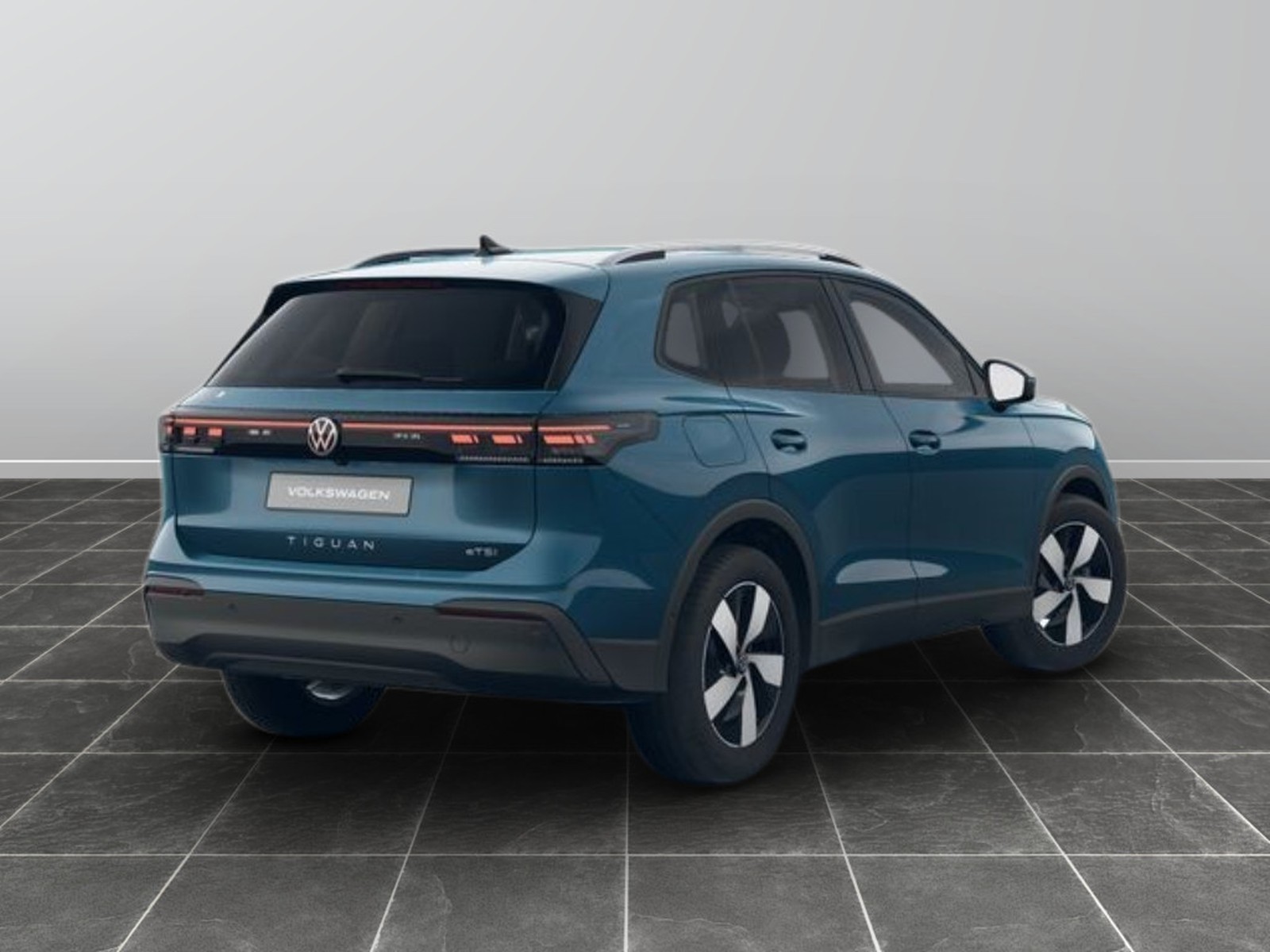 5 - Volkswagen Tiguan 1.5 etsi act 150cv edition plus dsg