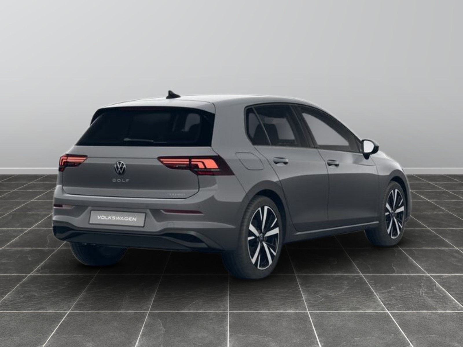 2 - Volkswagen Golf 1.5 tsi ehybrid 204cv edition plus dsg