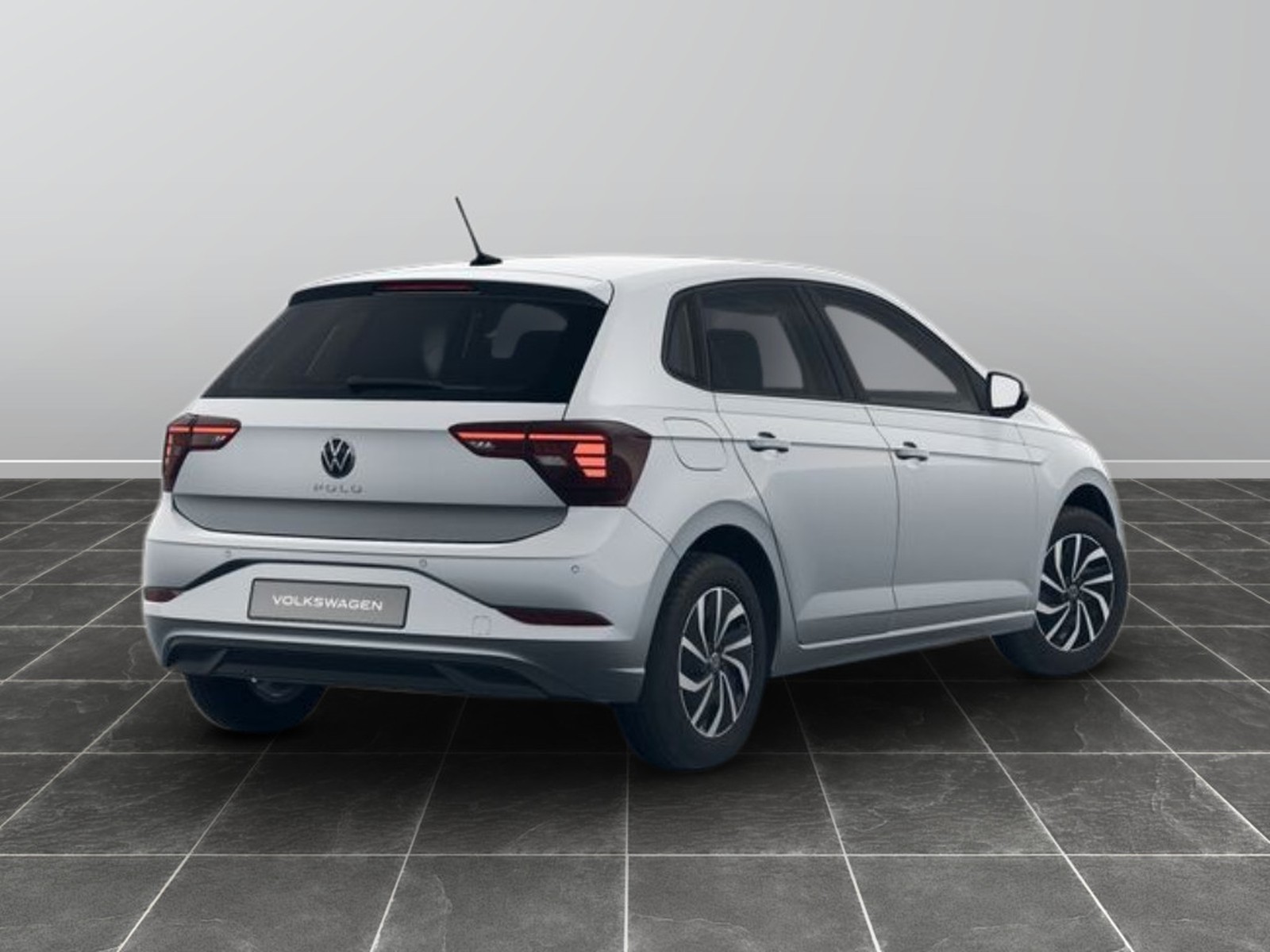 2 - Volkswagen Polo 1.0 tsi 95cv edition plus