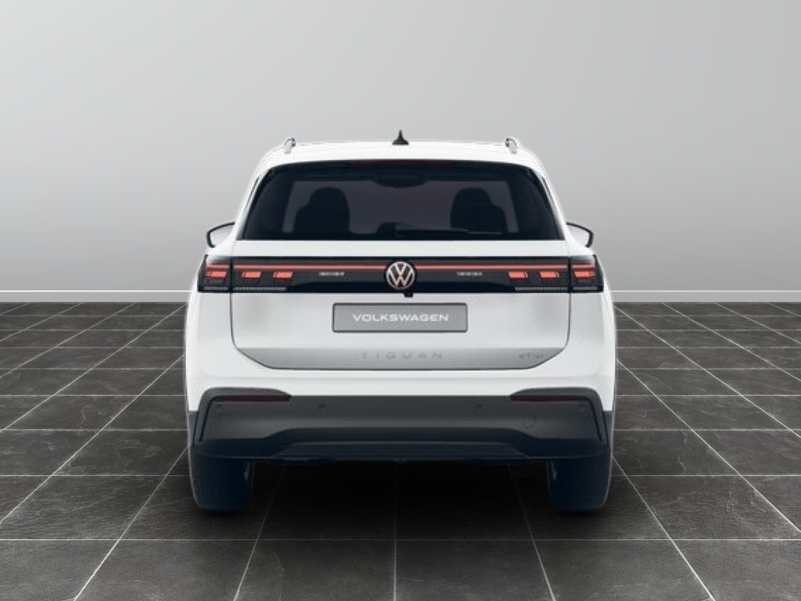 6 - Volkswagen Tiguan 1.5 etsi act 150cv edition plus dsg