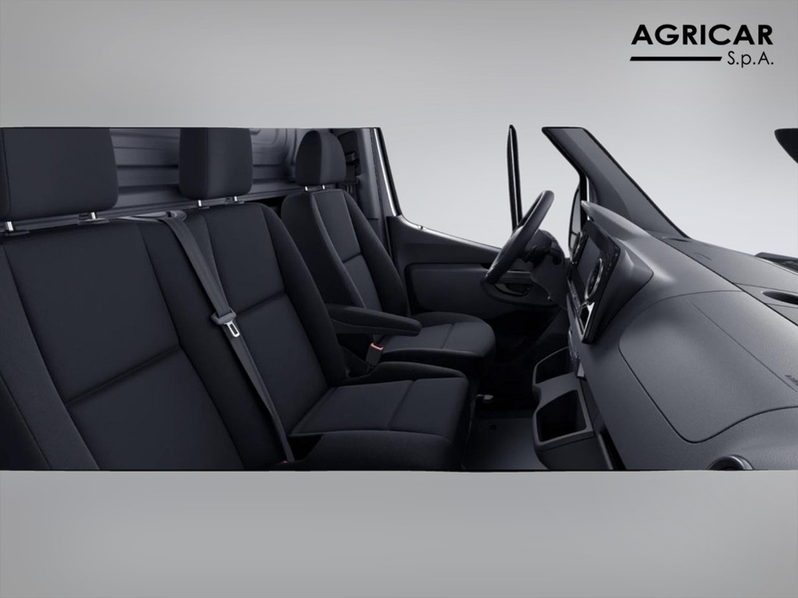 5 - Mercedes Vans Sprinter 317 rwd 2.0 cdi f 43/35 h2 pro 9g-tronic