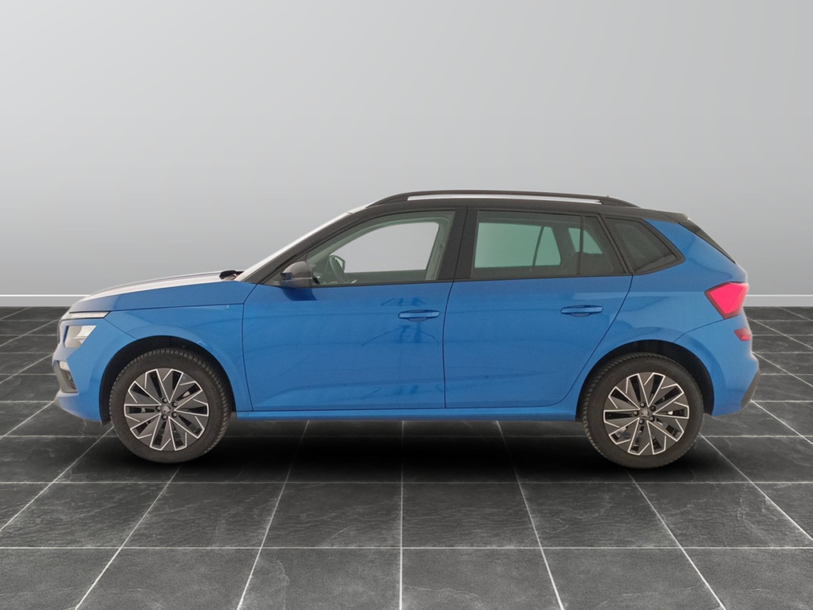 3 - Skoda Kamiq 1.5 tsi act 150cv 130 edition