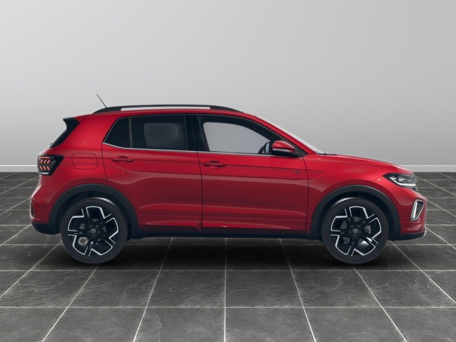 4 - Volkswagen T-Cross 1.0 tsi 115cv r-line plus