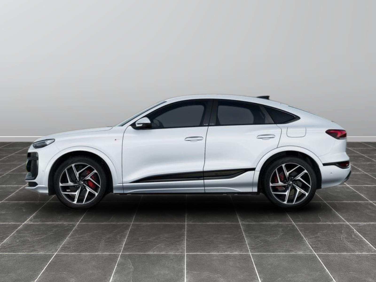 2 - Audi Q6 e-tron sportback e-tron s line edition quattro