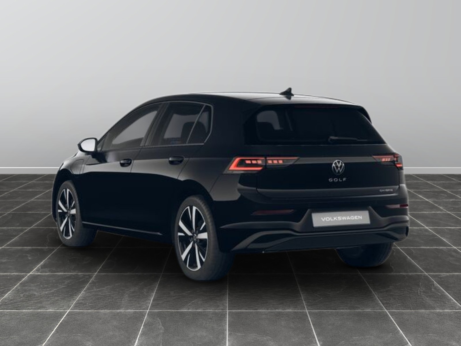 3 - Volkswagen Golf 1.5 tsi ehybrid 204cv edition plus dsg