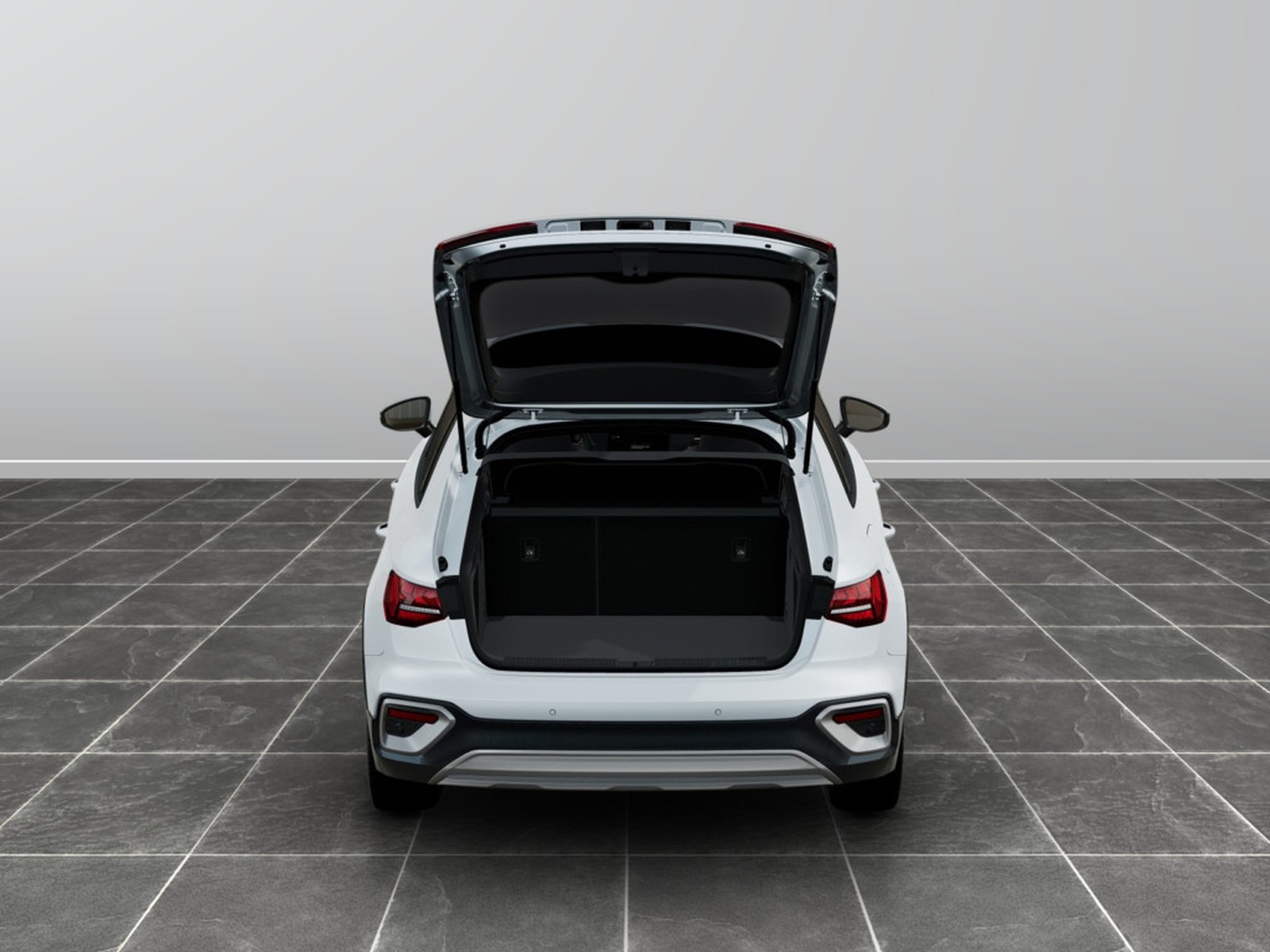 6 - Audi A3 allstreet 2.0 tdi 150cv identity contrast s tronic