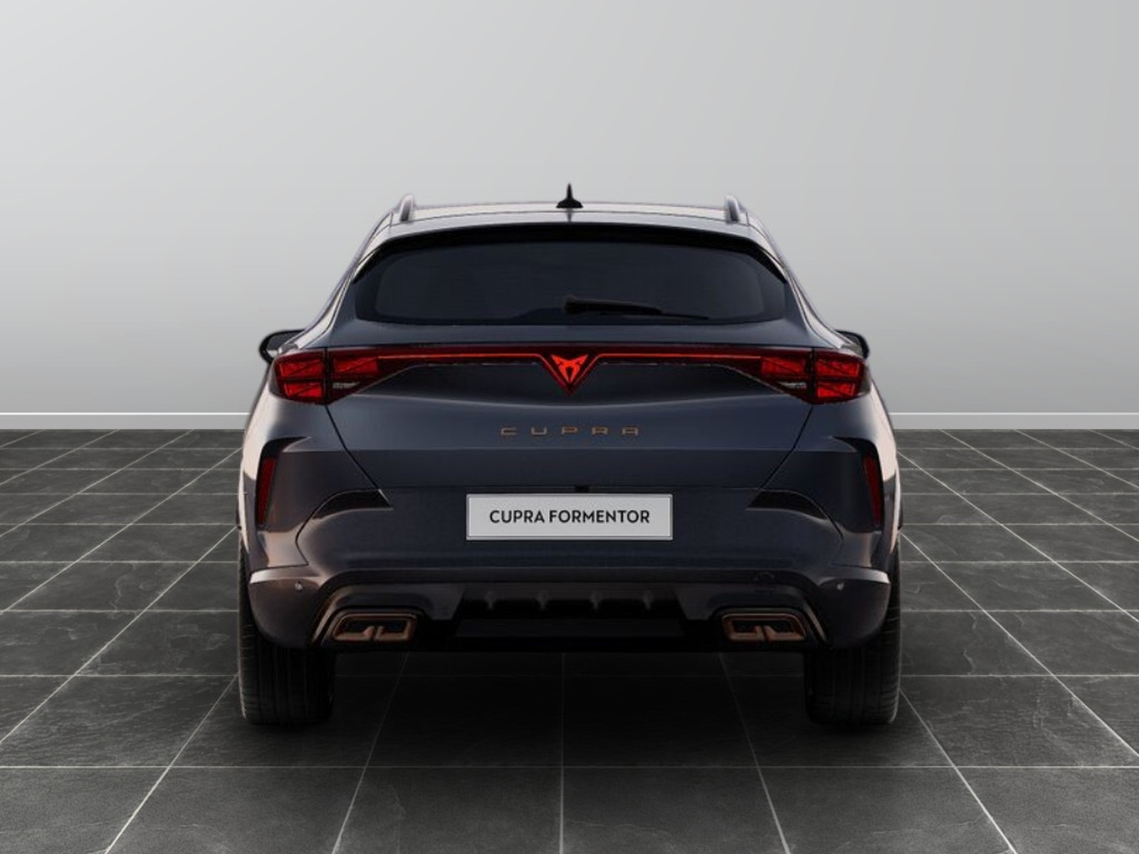 8 - Cupra Formentor 1.5 e-hybrid 204cv dsg