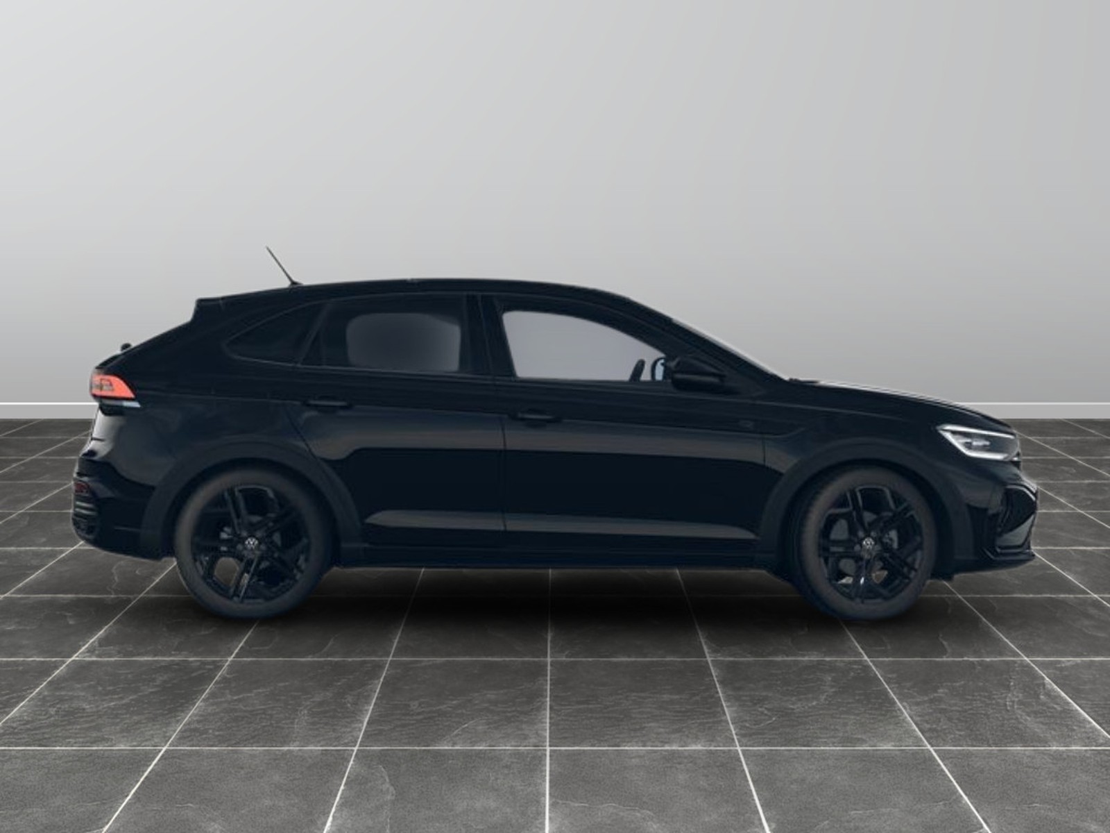 5 - Volkswagen Taigo 1.0 tsi 115cv r-line plus