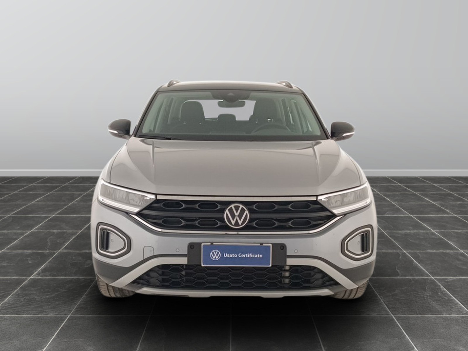 2 - Volkswagen T-Roc 1.5 tsi act life dsg