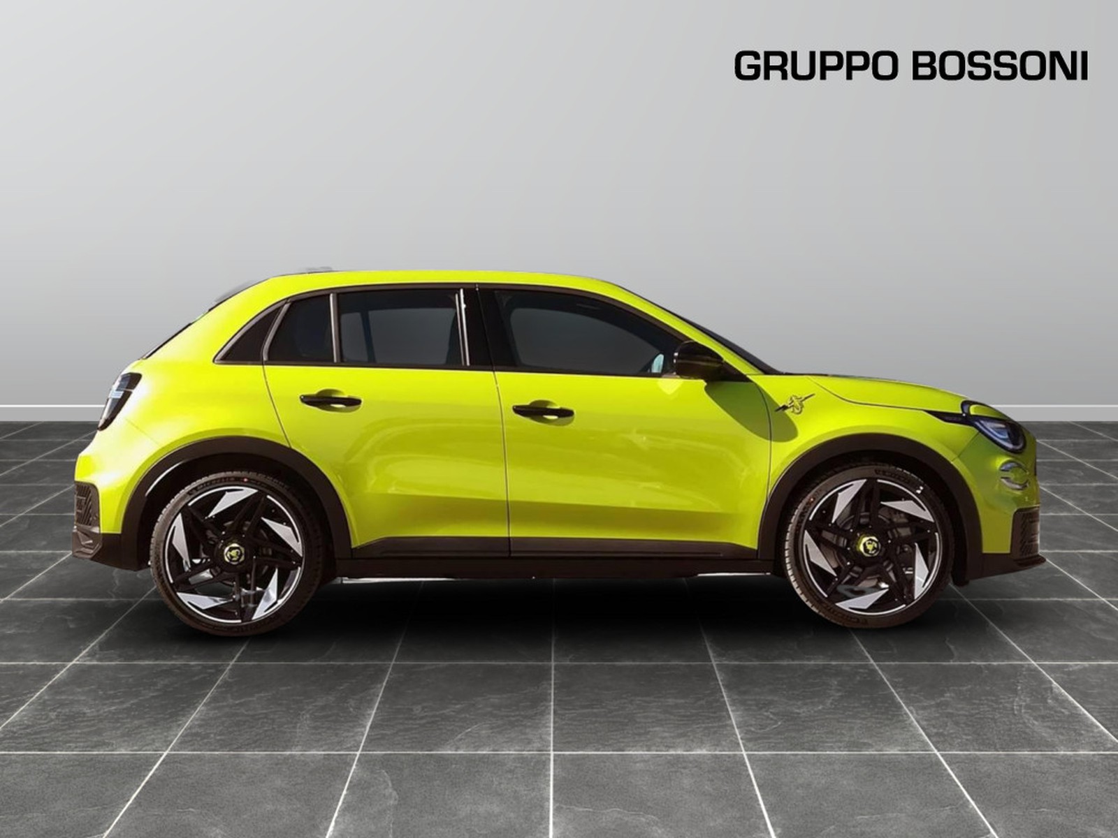 3 - Abarth 600e 54kwh turismo