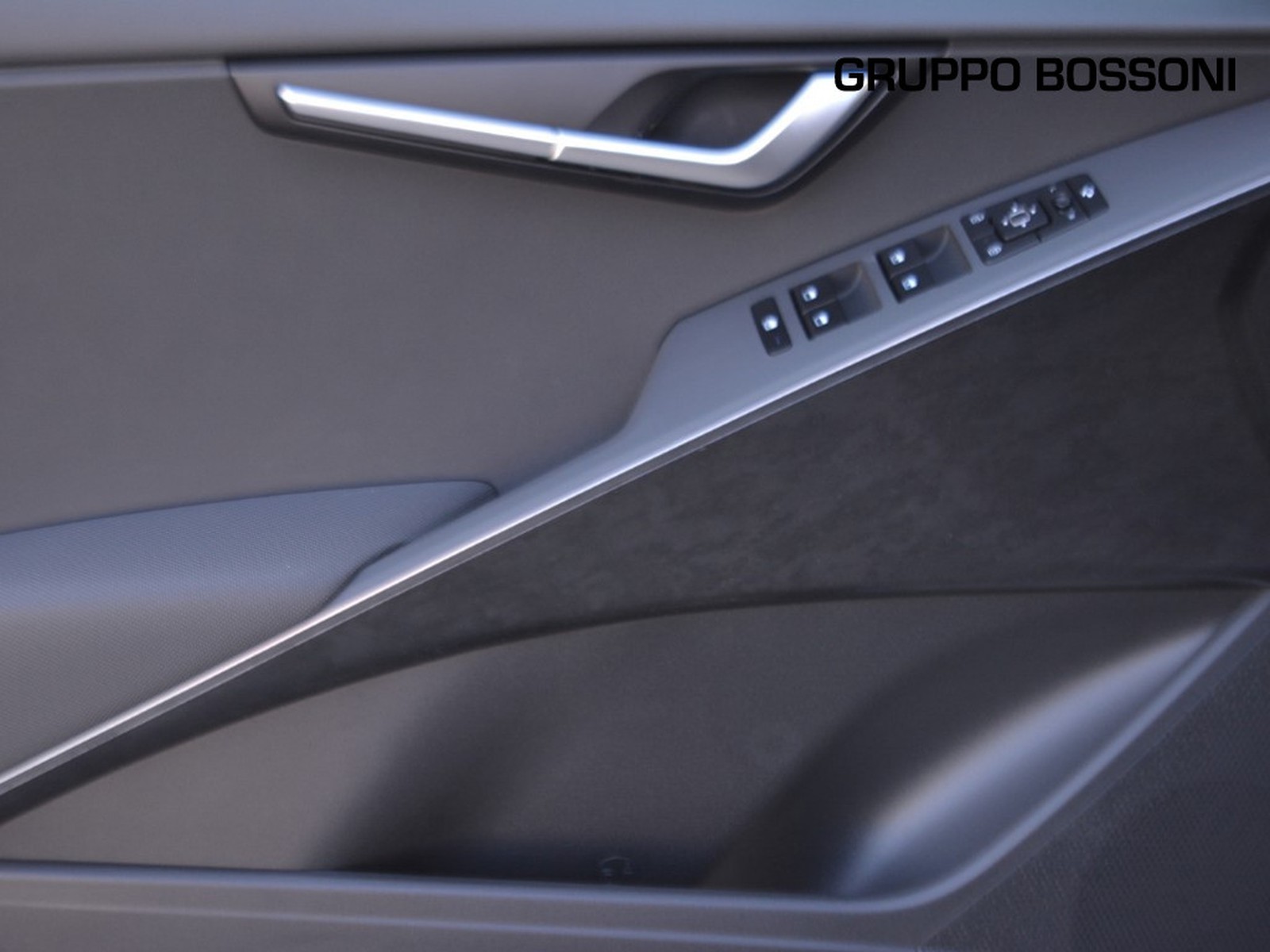 16 - Kia Niro 1.6 gdi plug-in hybrid 171cv style dct6