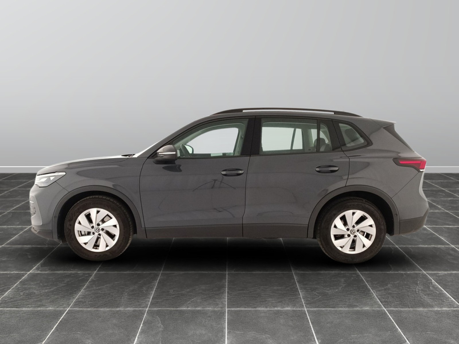 3 - Volkswagen Tiguan 2.0 tdi scr 150cv life dsg