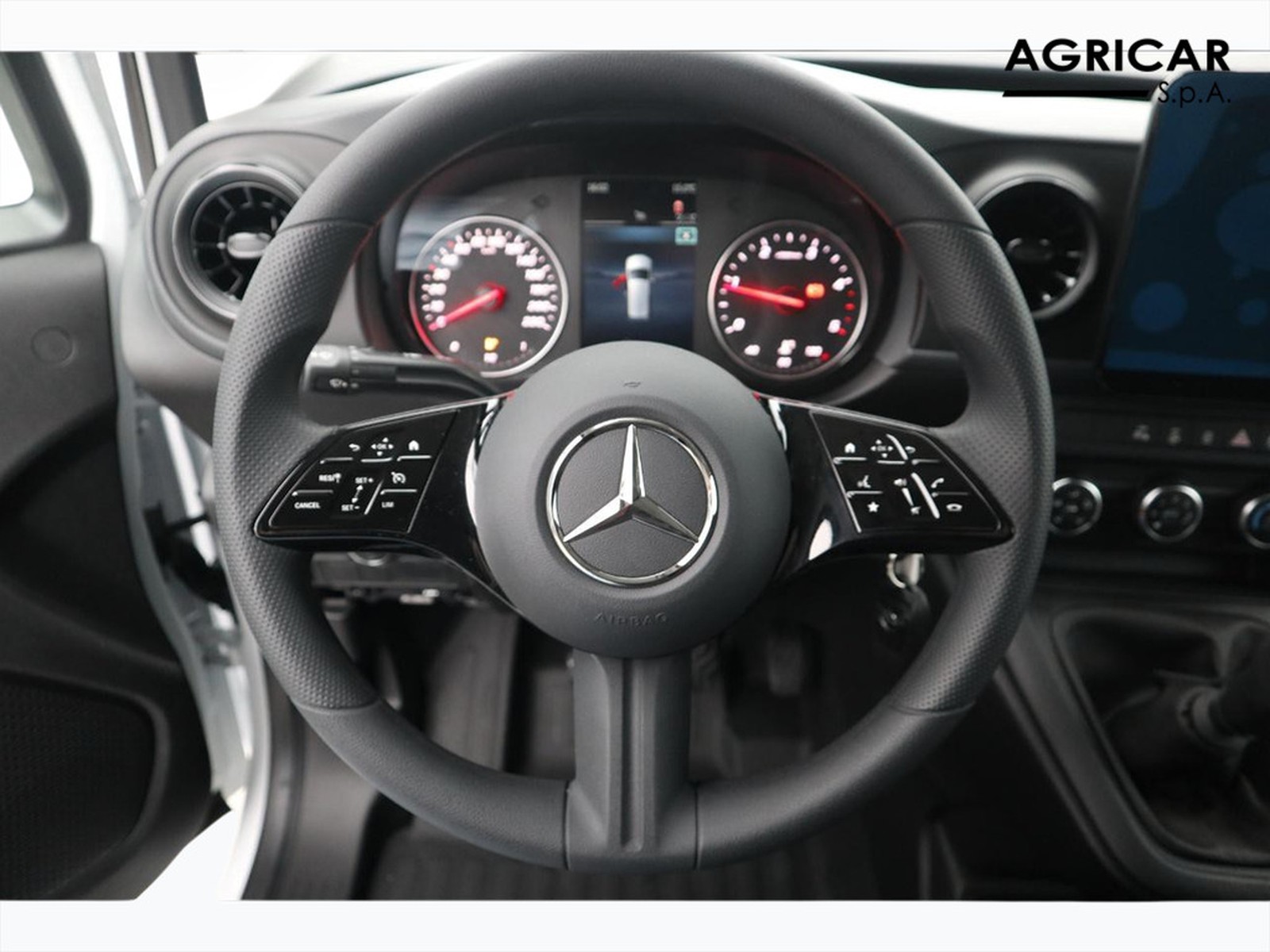 11 - Mercedes Vans Citan 112 cdi furgone long