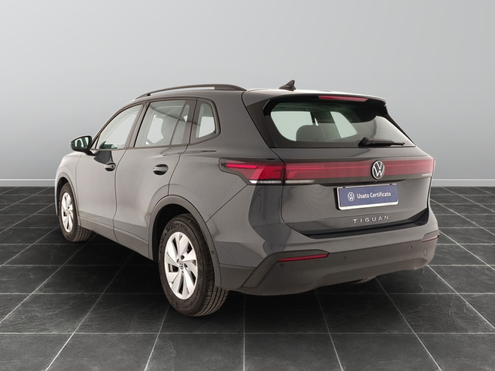 4 - Volkswagen Tiguan 2.0 tdi scr 150cv life dsg