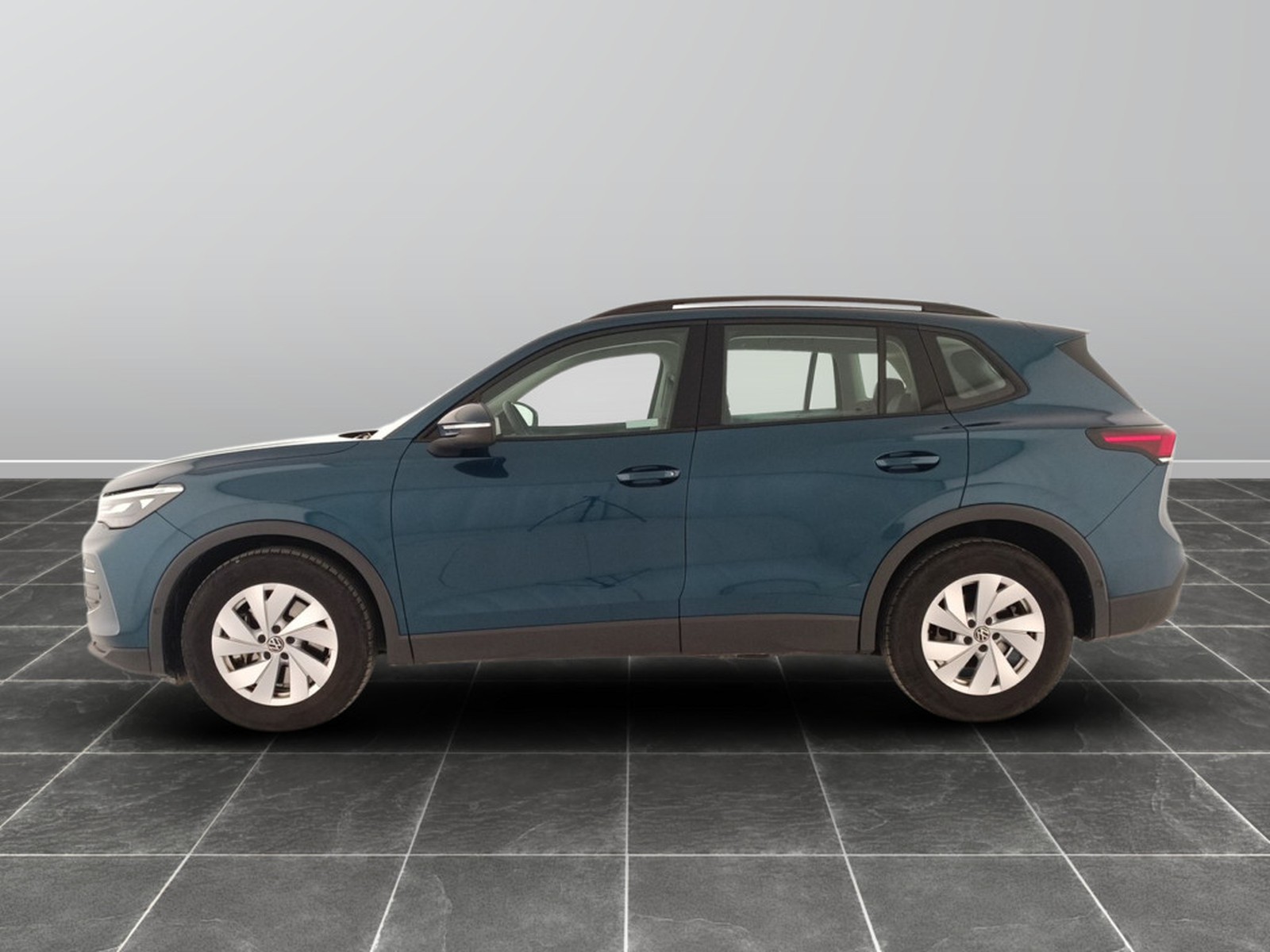 3 - Volkswagen Tiguan 2.0 tdi scr 150cv life dsg