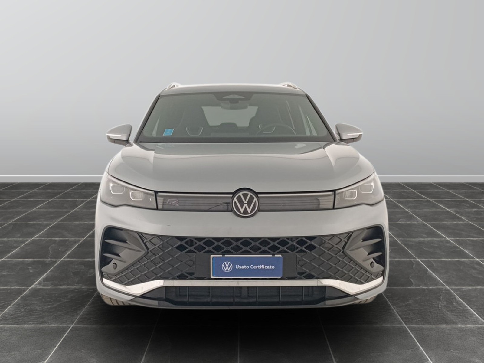 2 - Volkswagen Tiguan 2.0 tdi scr 150cv r-line dsg