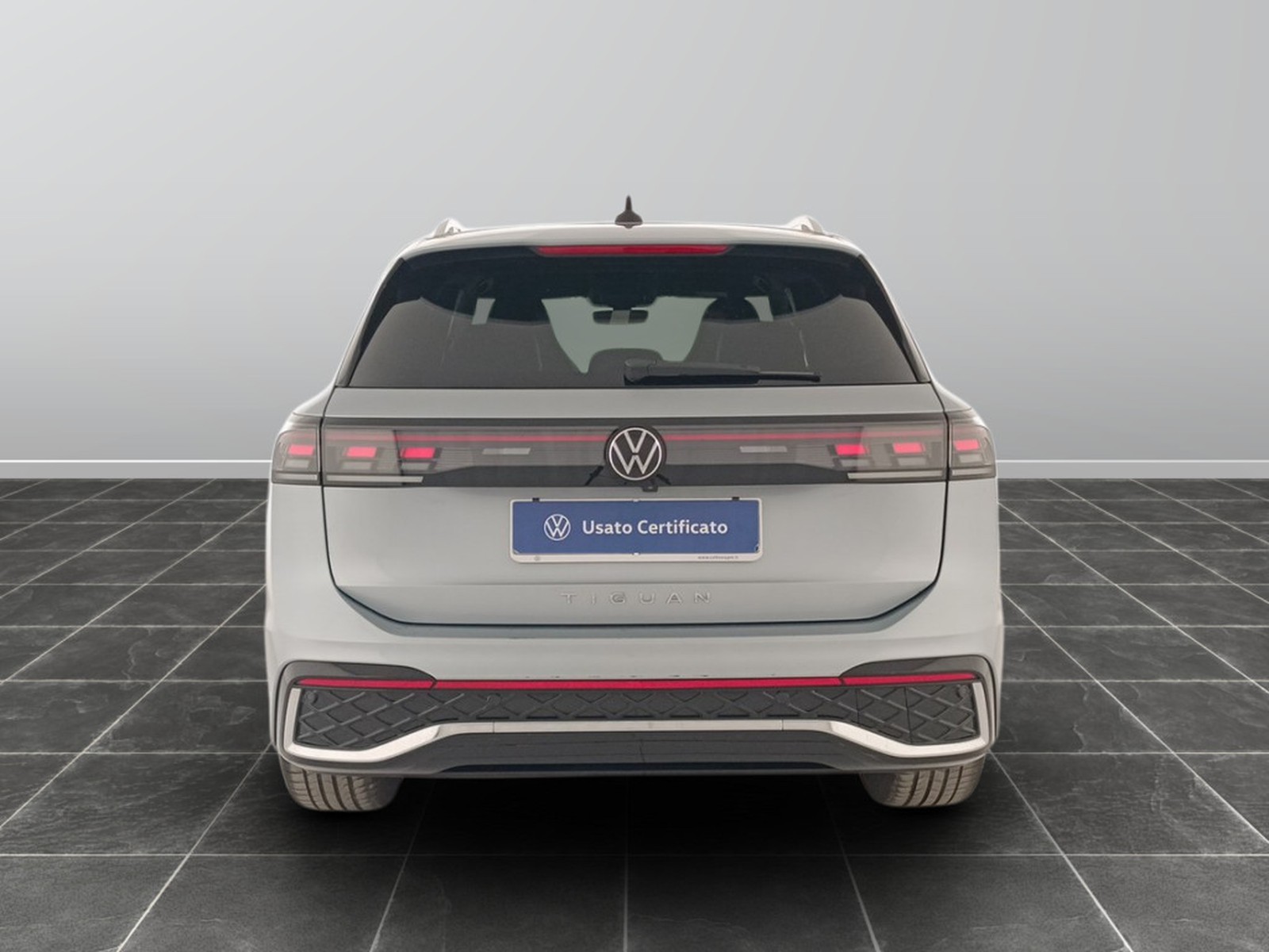 5 - Volkswagen Tiguan 2.0 tdi scr 150cv r-line dsg