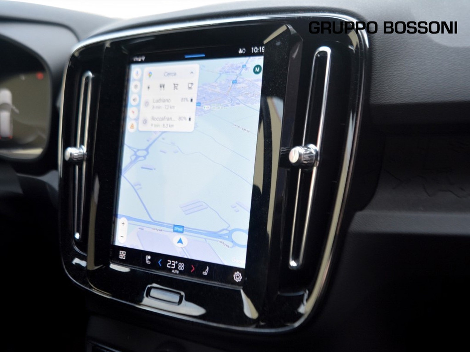 10 - Volvo XC40 single motor plus rwd edt