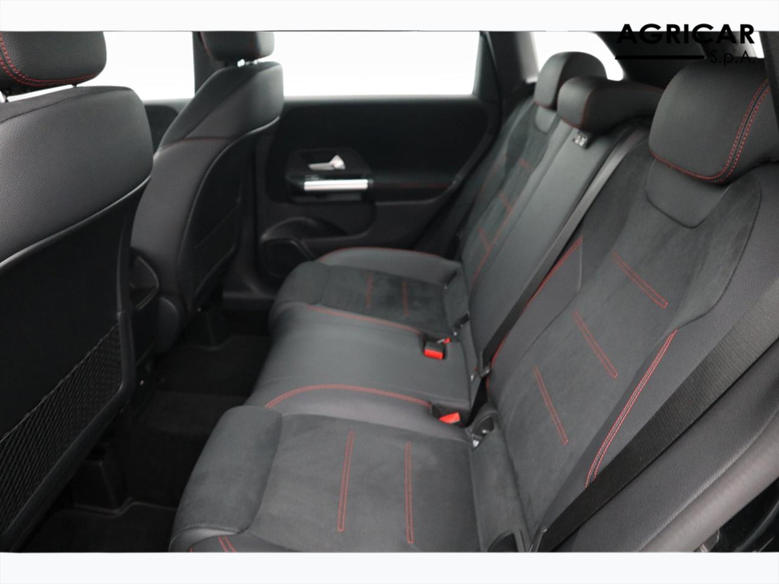 8 - Mercedes Classe B 180 d amg line advanced plus 8g-dct