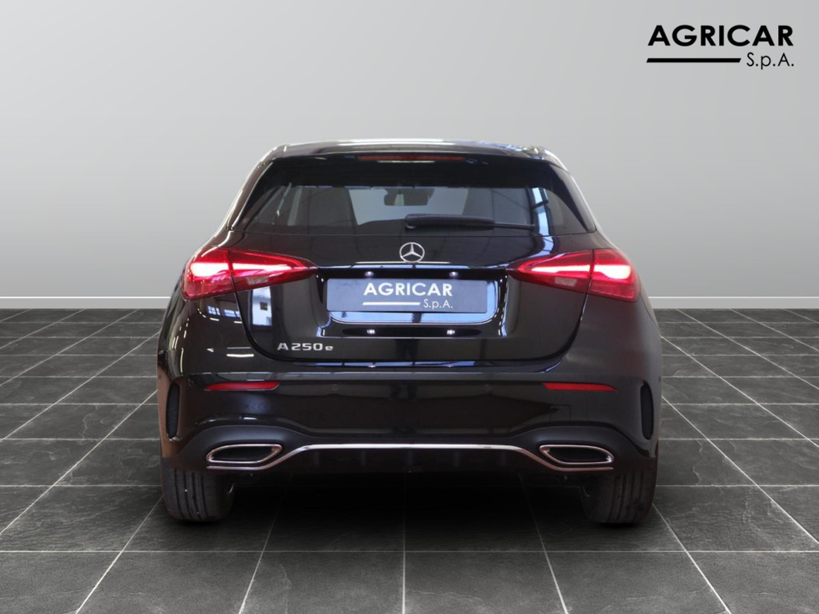 6 - Mercedes Classe A 250 e plug-in-hybrid amg line advanced plus speedshift dct amg 8g