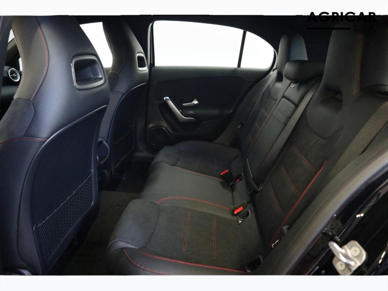 8 - Mercedes Classe A 250 e plug-in-hybrid amg line advanced plus speedshift dct amg 8g