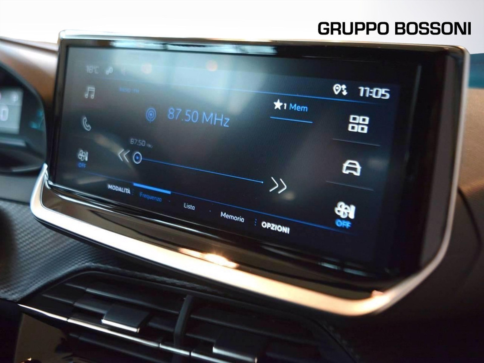 10 - Peugeot 208 1.2 hybrid 48v 110cv style e-dcs6