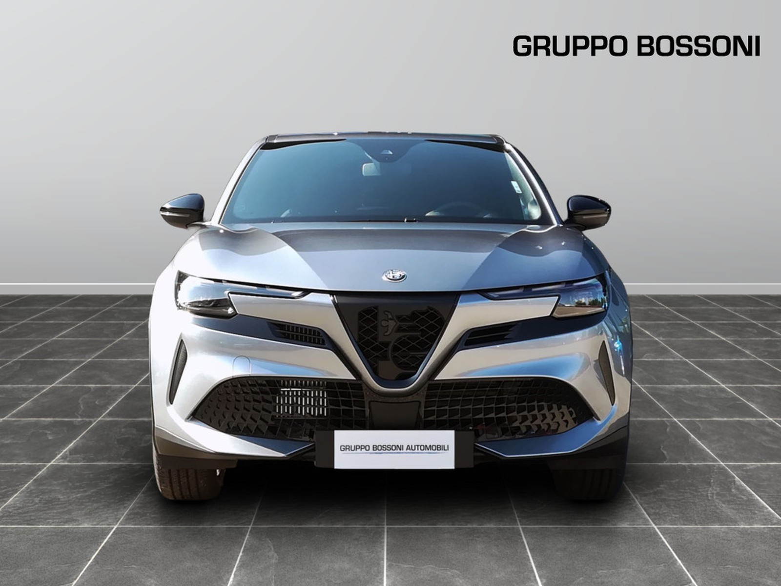 2 - Alfa Romeo Junior 1.2 hybrid 145cv ibrida speciale edct6