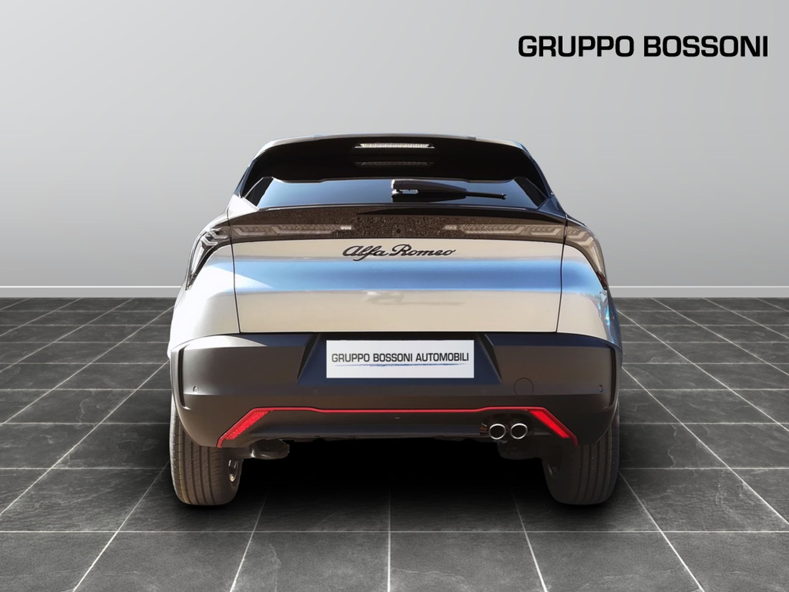 5 - Alfa Romeo Junior 1.2 hybrid 145cv ibrida speciale edct6