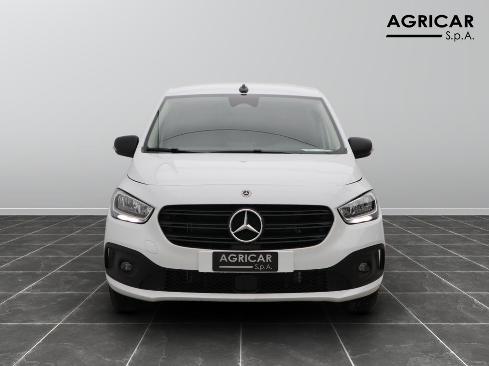 2 - Mercedes Vans Citan efurgone long 45kwh