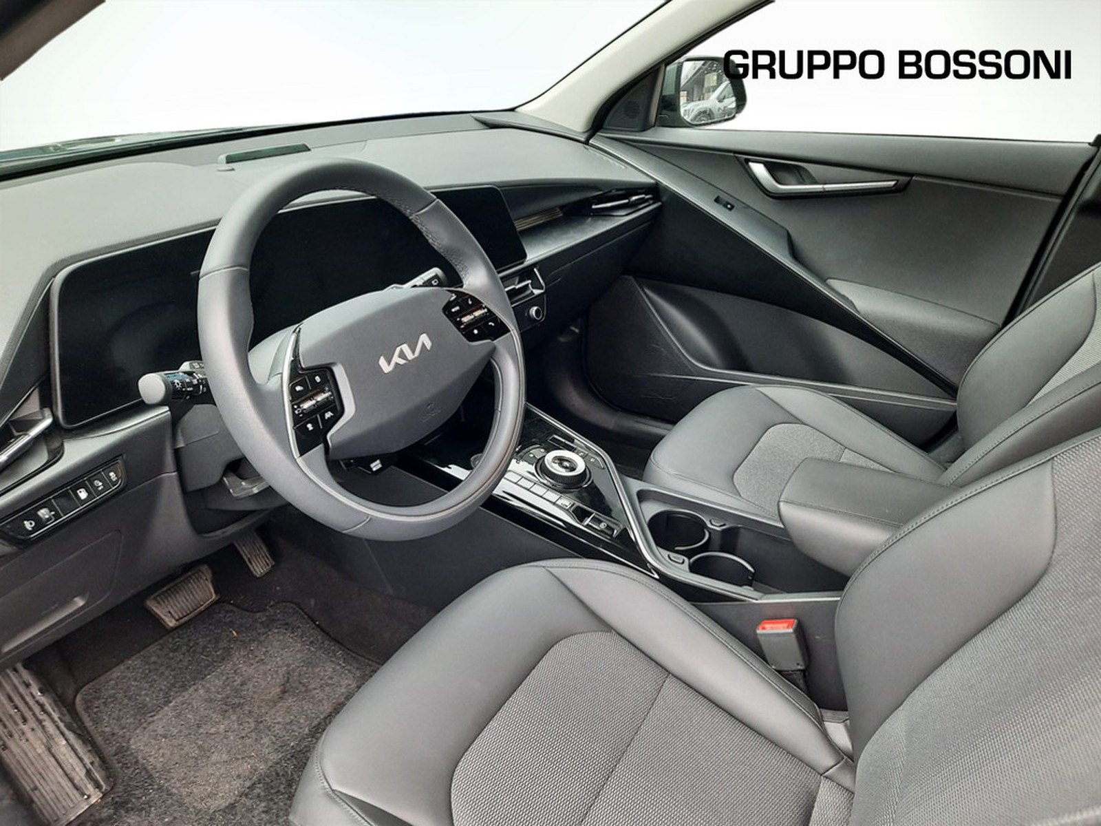 5 - Kia Niro 1.6 gdi plug-in hybrid 171cv style dct6