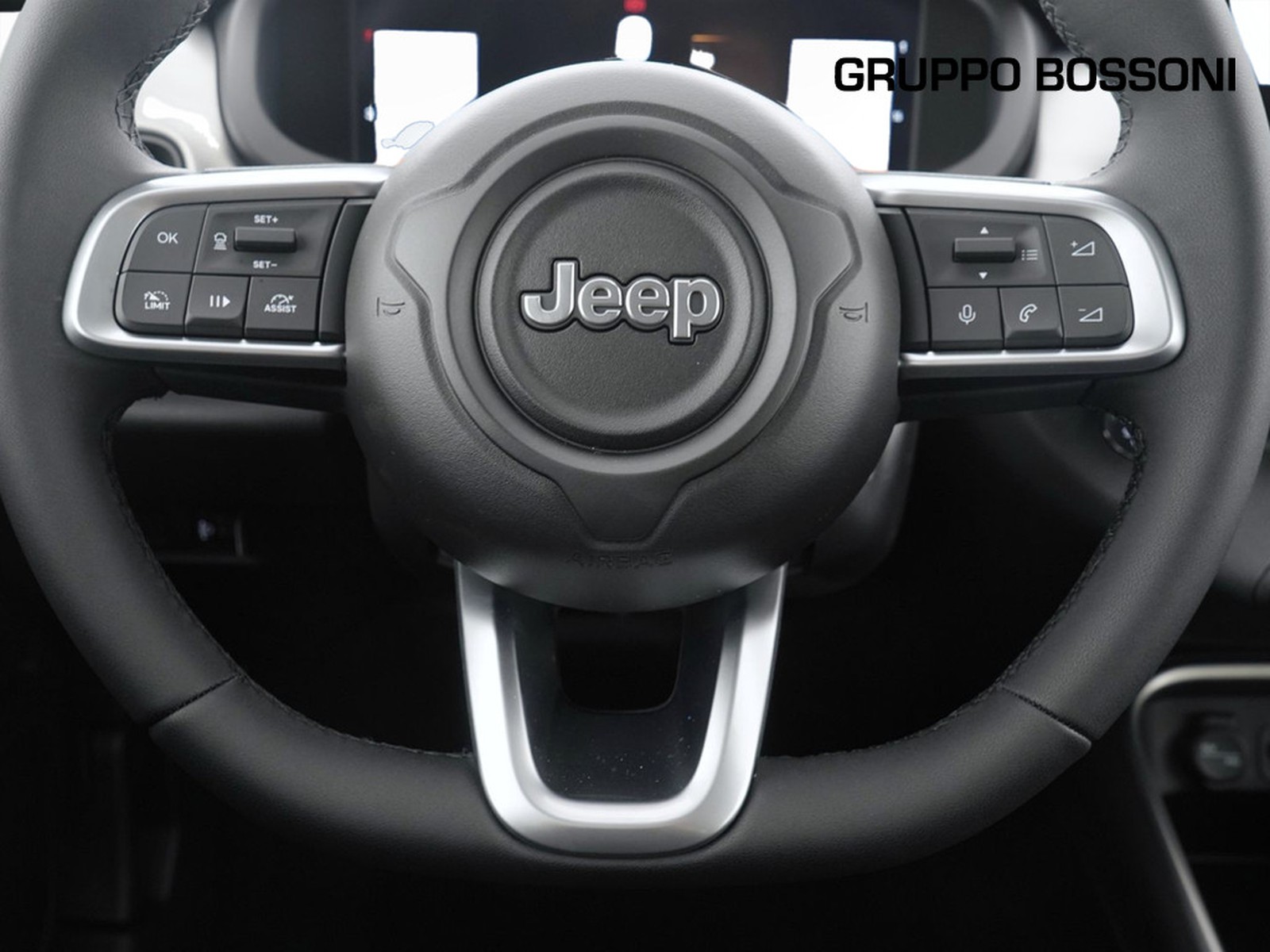 15 - Jeep Avenger 1.2 turbo 100cv summit fwd