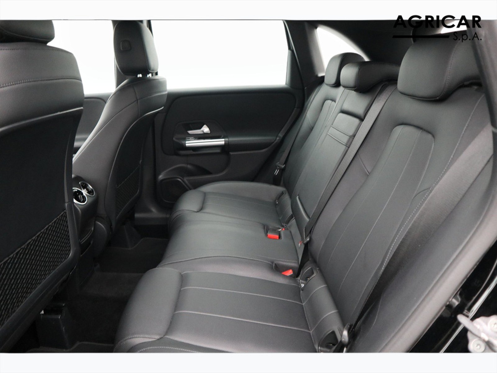 8 - Mercedes Classe B 200 d sport plus 8g-dct