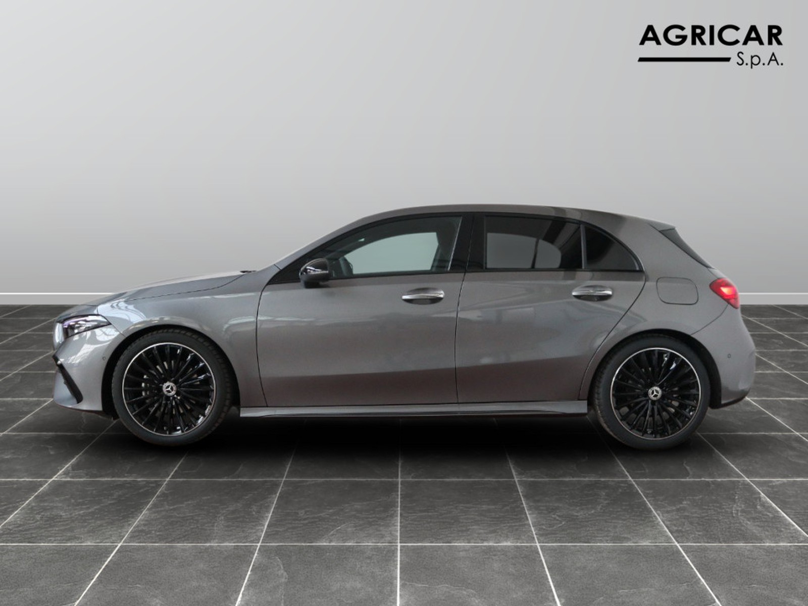 3 - Mercedes Classe A 200 d amg line premium speedshift dct amg 8g