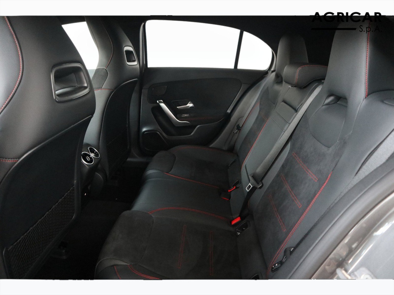 8 - Mercedes Classe A 200 d amg line premium speedshift dct amg 8g