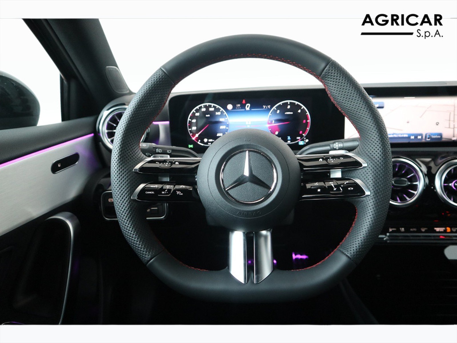 17 - Mercedes Classe A 200 d amg line premium speedshift dct amg 8g