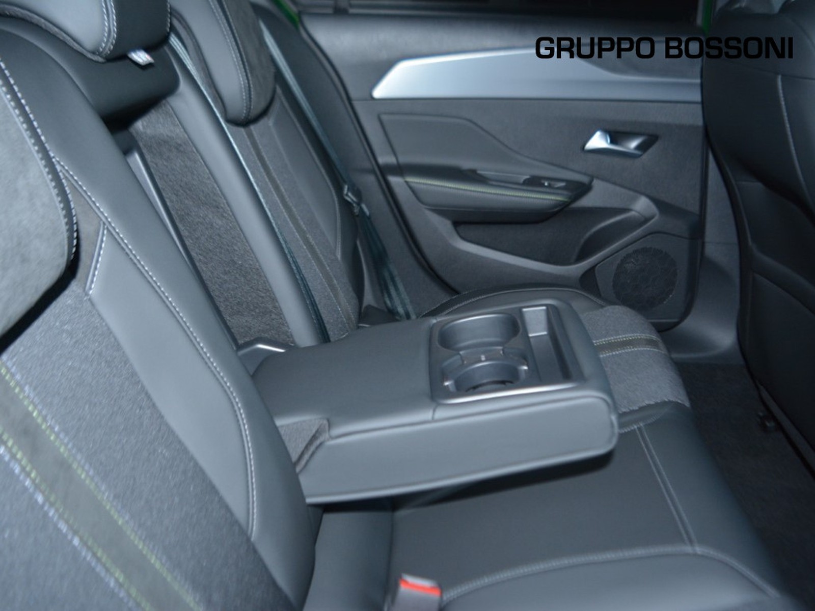 6 - Peugeot 308 1.2 puretech turbo gt eat6 s&s