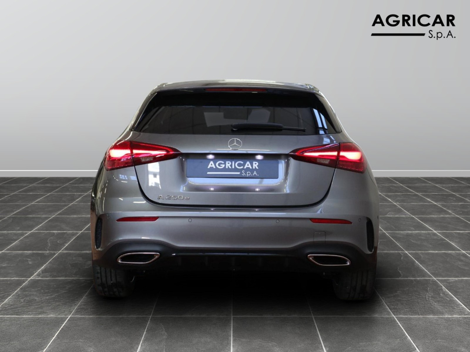 6 - Mercedes Classe A 250 e plug-in-hybrid amg line advanced plus speedshift dct amg 8g