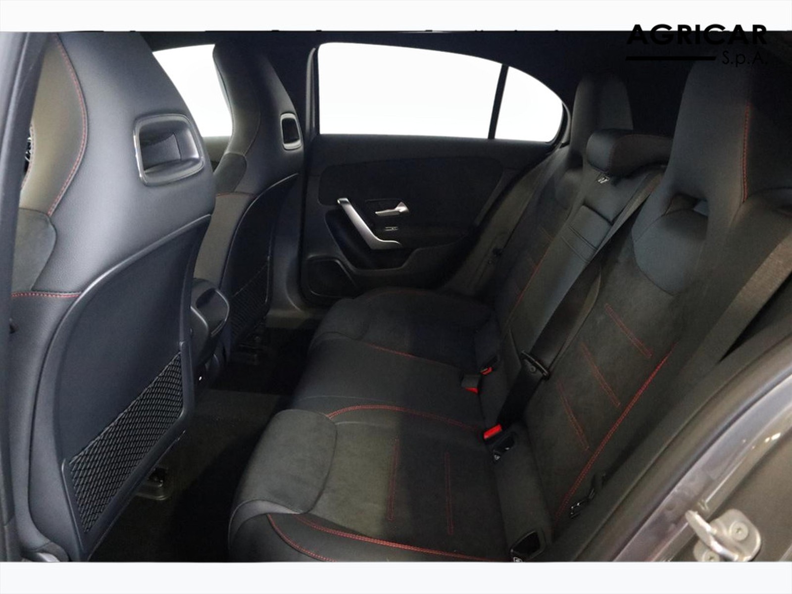 8 - Mercedes Classe A 250 e plug-in-hybrid amg line advanced plus speedshift dct amg 8g