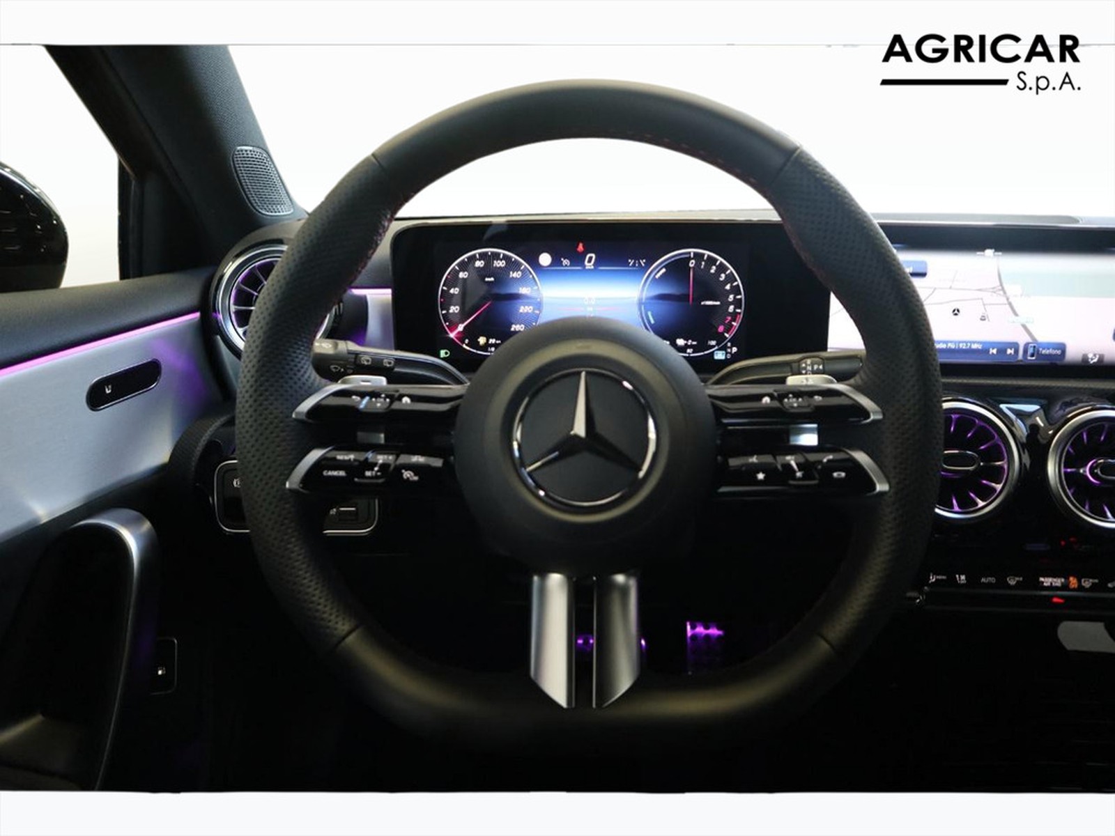 17 - Mercedes Classe A 250 e plug-in-hybrid amg line advanced plus speedshift dct amg 8g