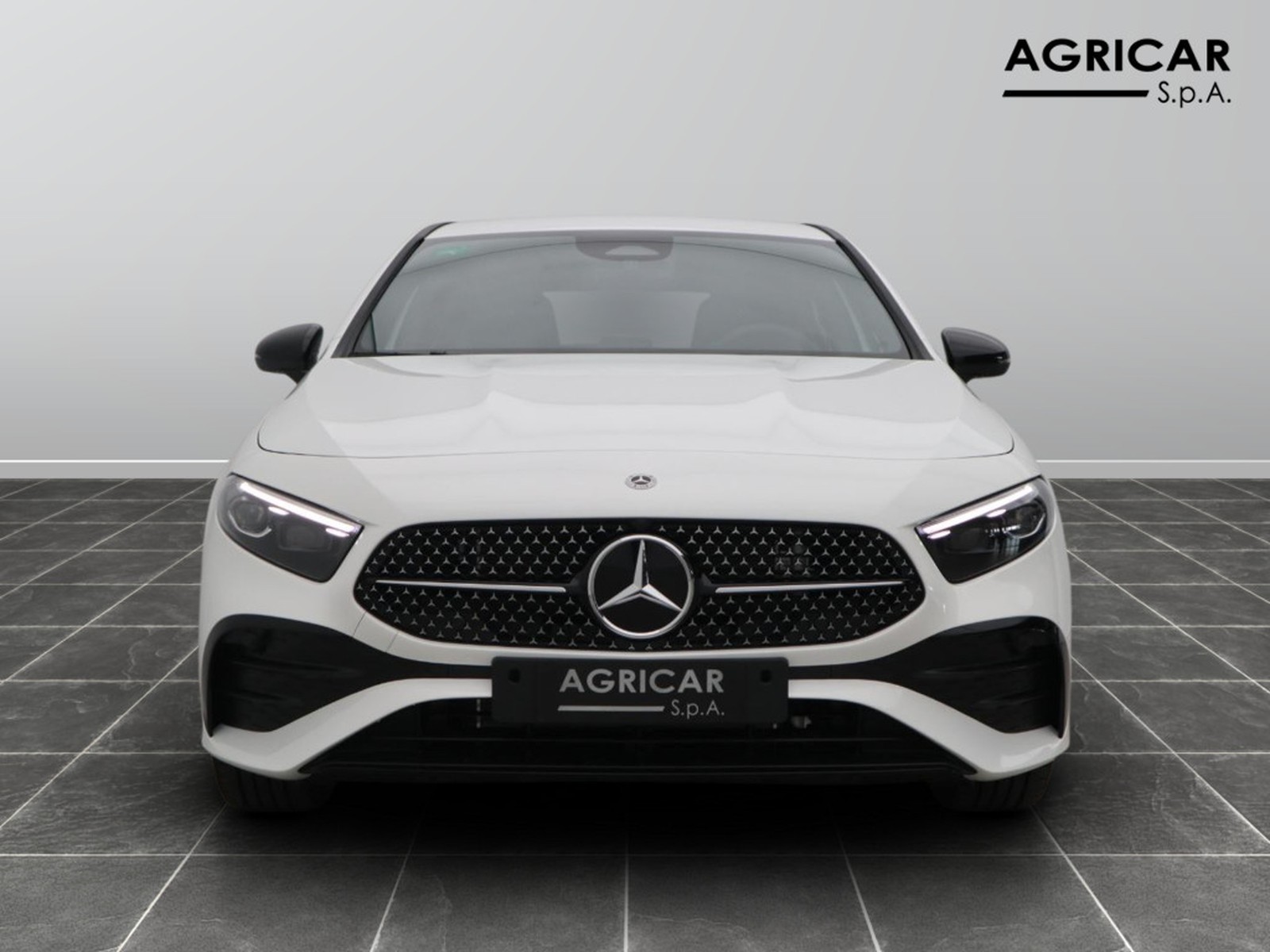 2 - Mercedes Classe A 250 e plug-in-hybrid amg line advanced plus speedshift dct amg 8g