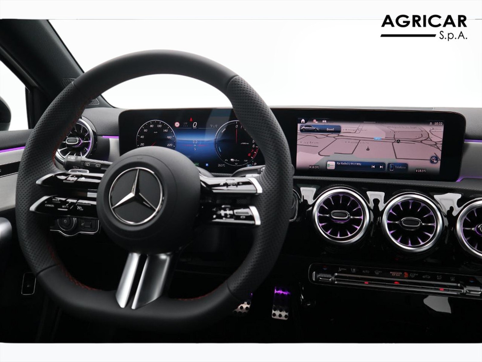 12 - Mercedes Classe A 250 e plug-in-hybrid amg line advanced plus speedshift dct amg 8g