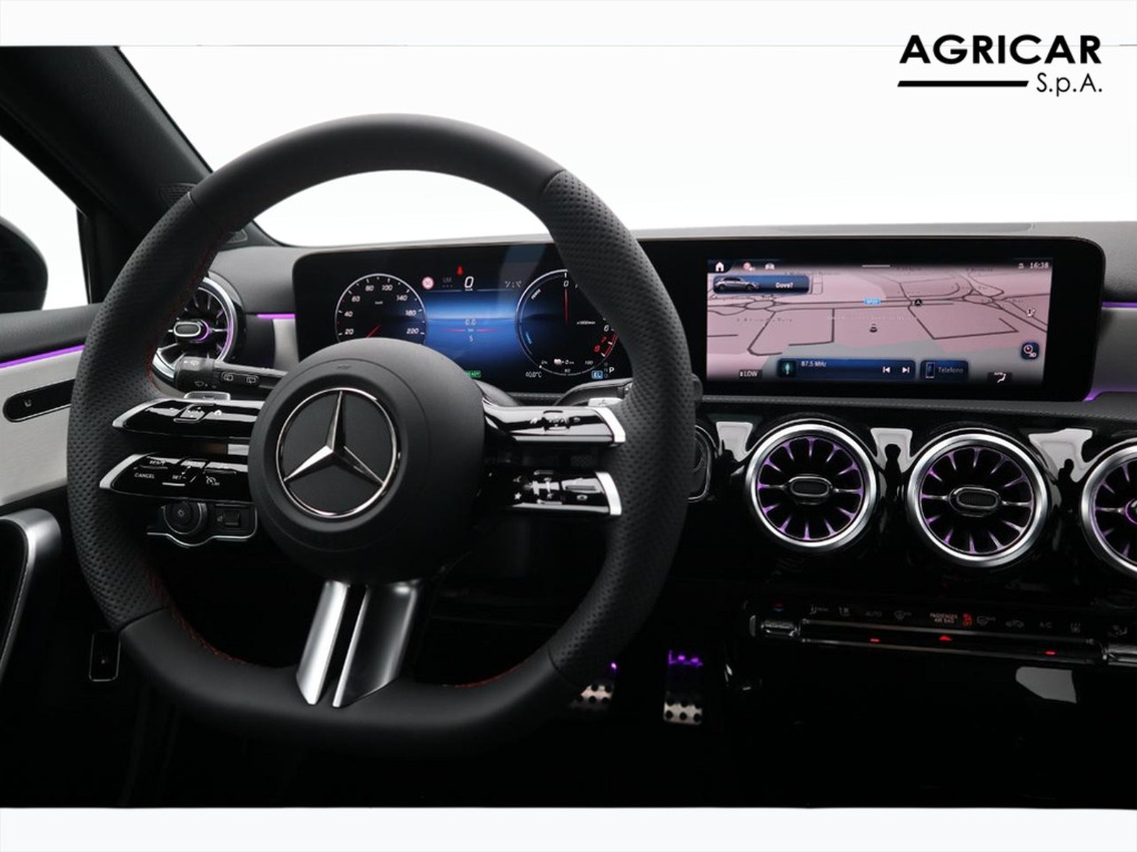 12 - Mercedes Classe A 250 e plug-in-hybrid amg line advanced plus speedshift dct amg 8g