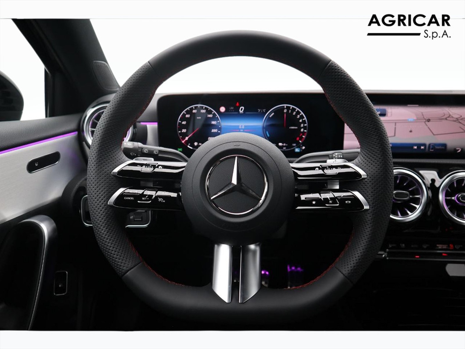 17 - Mercedes Classe A 250 e plug-in-hybrid amg line advanced plus speedshift dct amg 8g