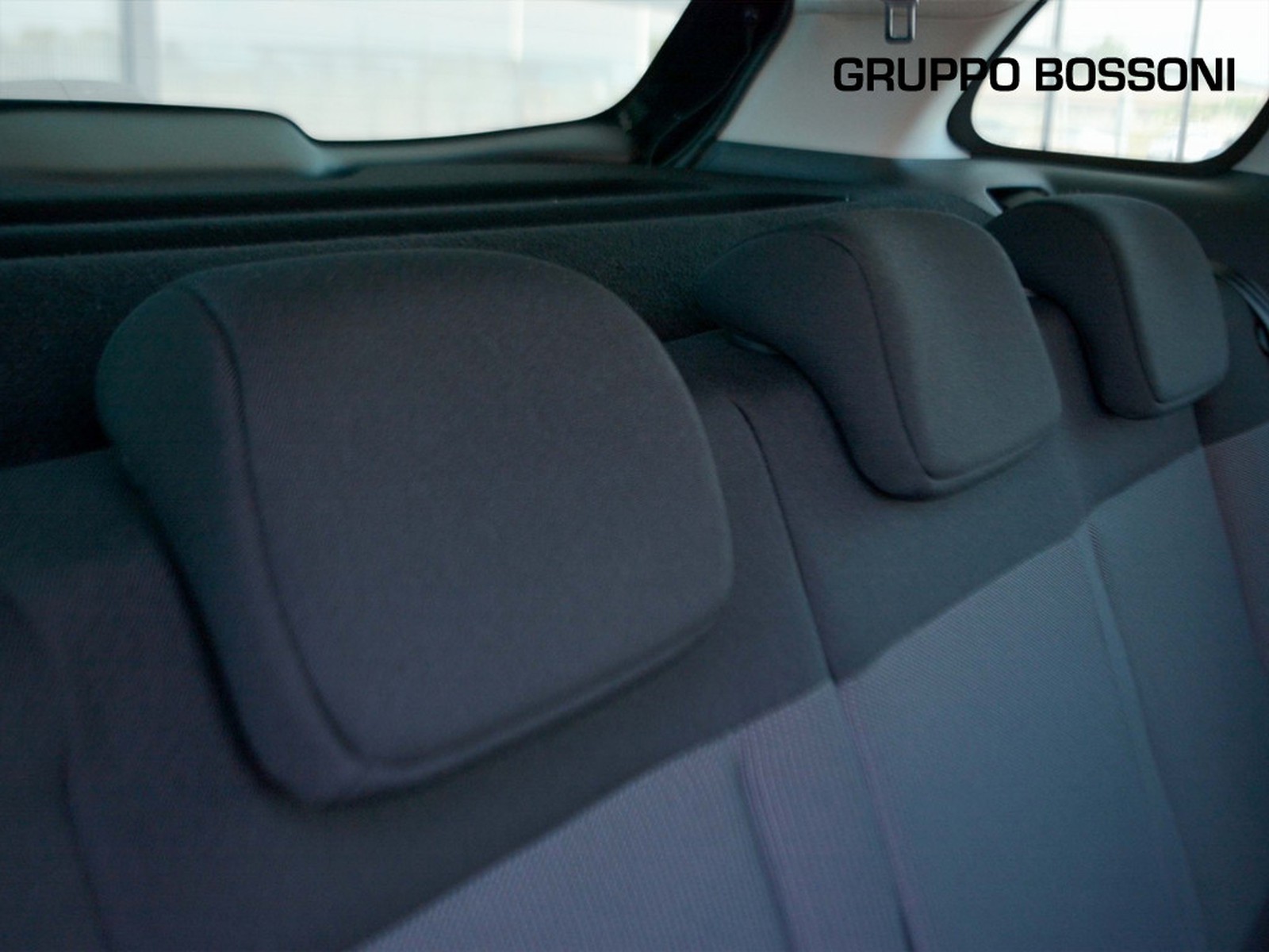 6 - Citroen C3 Aircross 1.2 puretech max eat6 s&s