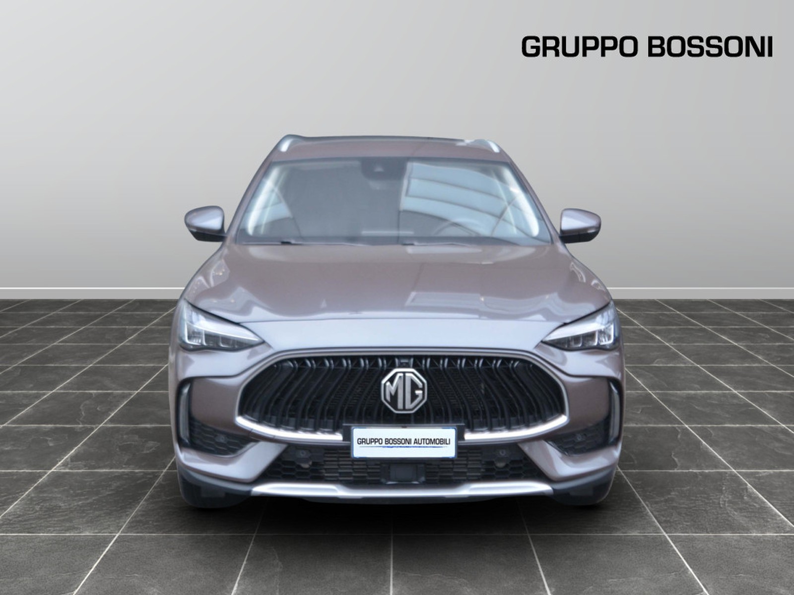 2 - Mg HS 1.5 t luxury auto