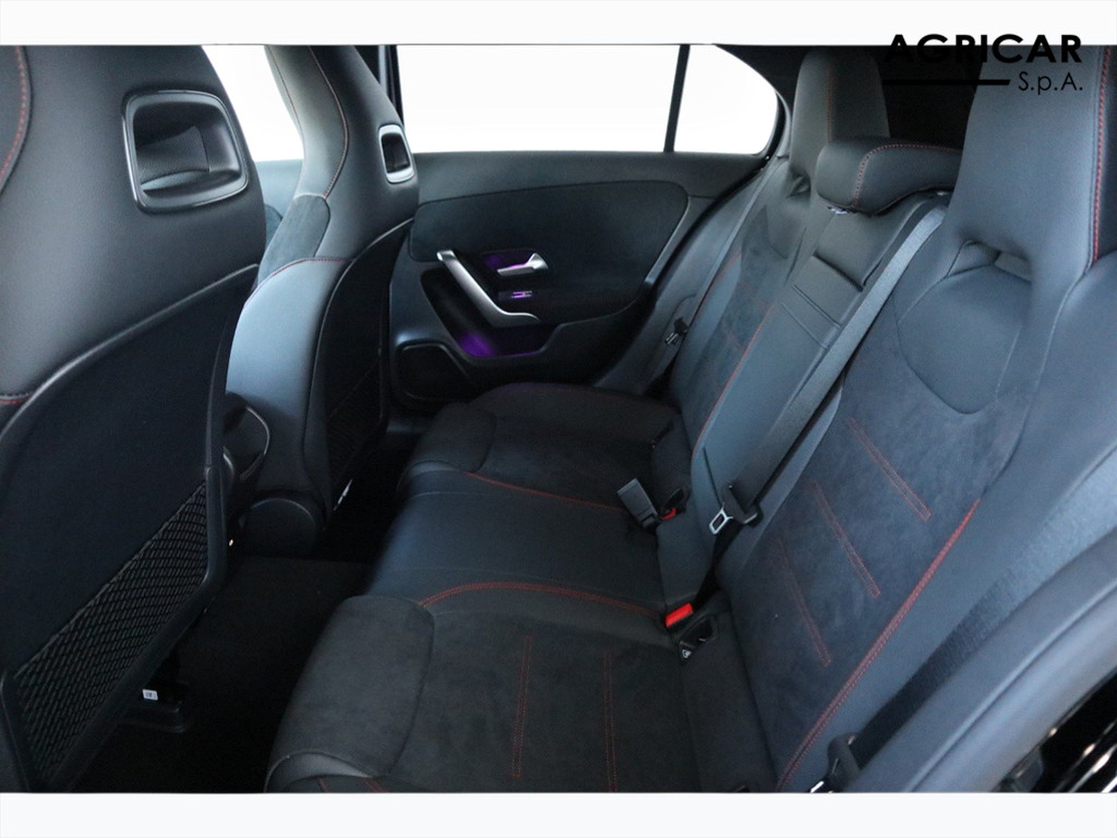 8 - Mercedes Classe A 250 e plug-in-hybrid amg line advanced plus speedshift dct amg 8g