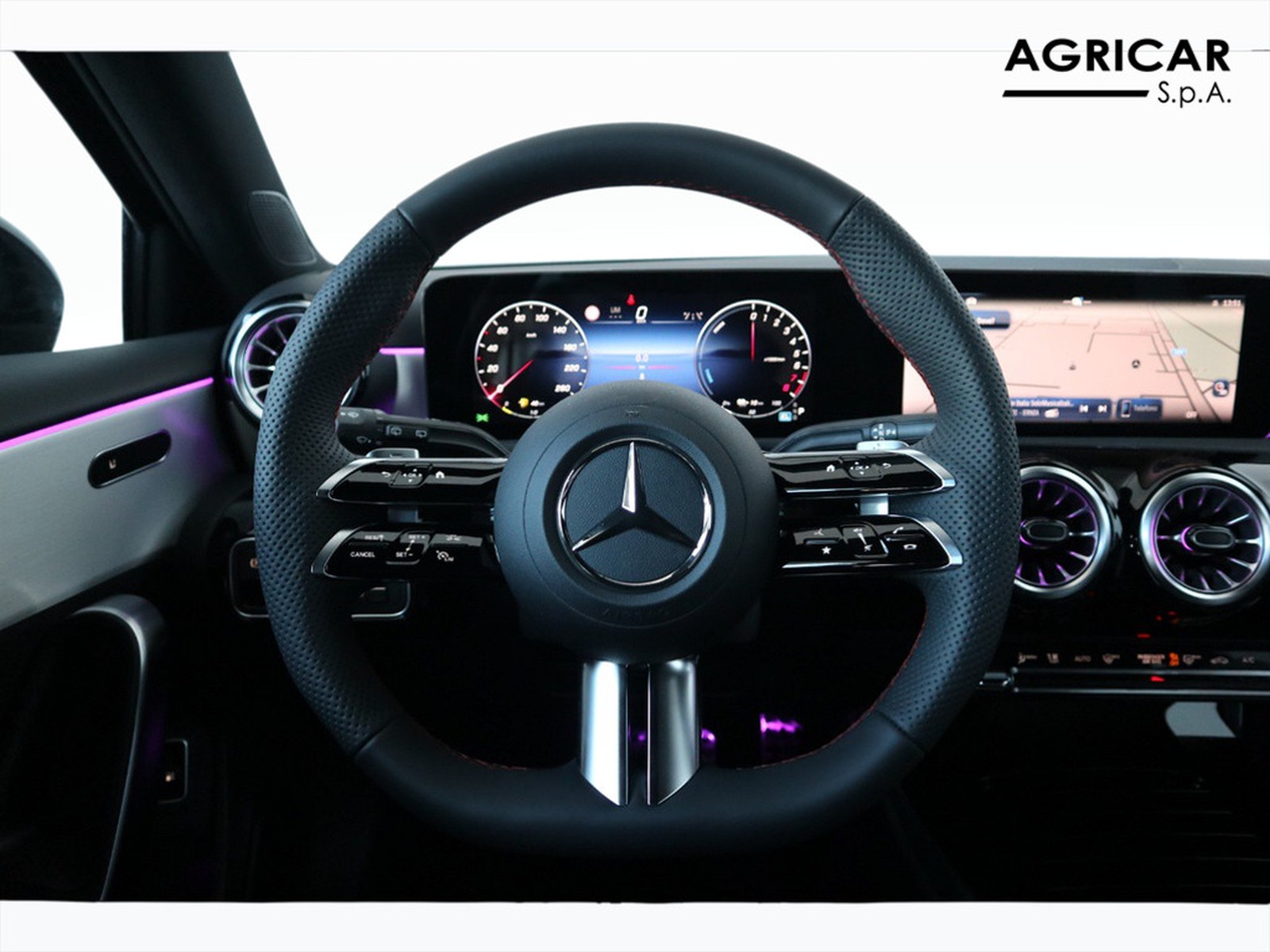 17 - Mercedes Classe A 250 e plug-in-hybrid amg line advanced plus speedshift dct amg 8g
