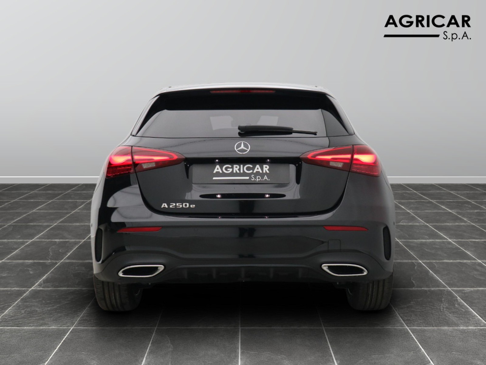 6 - Mercedes Classe A 250 e plug-in-hybrid amg line premium speedshift dct amg 8g