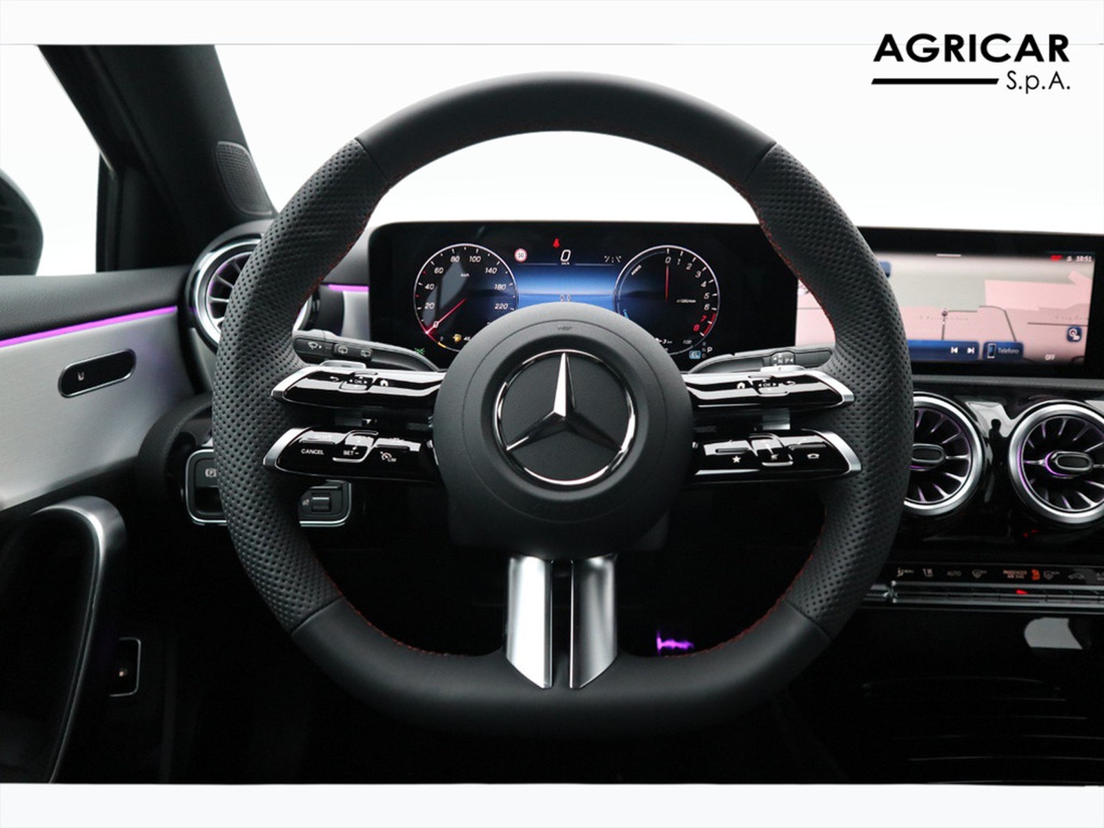 17 - Mercedes Classe A 250 e plug-in-hybrid amg line premium speedshift dct amg 8g